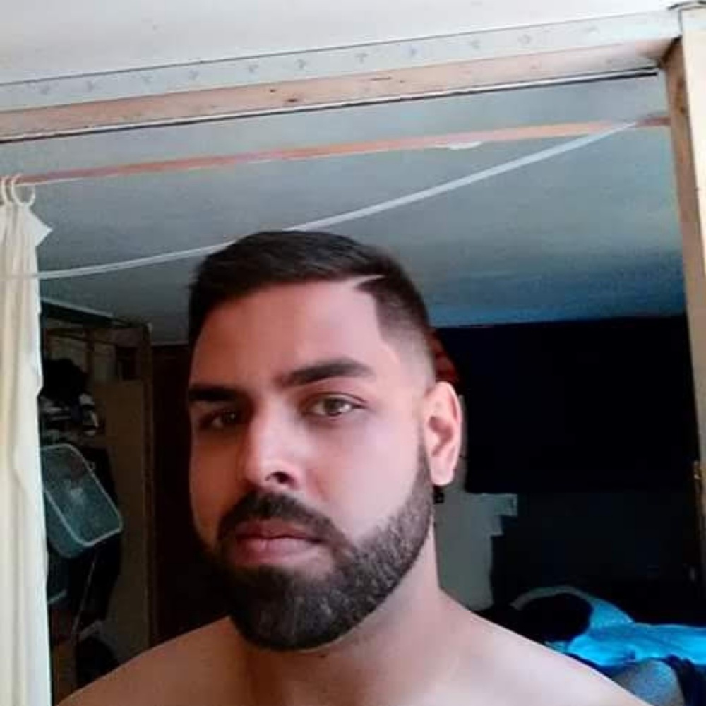 Meet your Posher, Adam